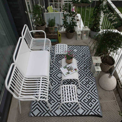 Outdoor Rug 120x186 cm Graphic OC12